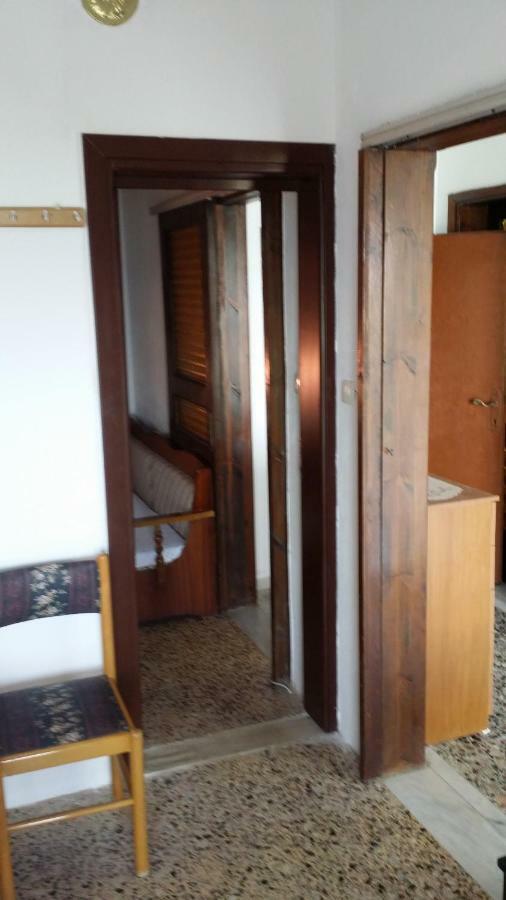 Grigorios Apartments Vrasná エクステリア 写真